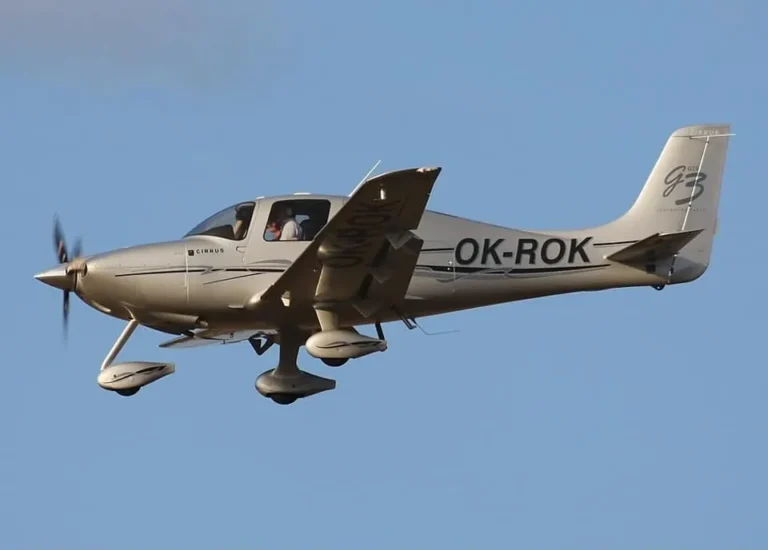 Cirrus SR22