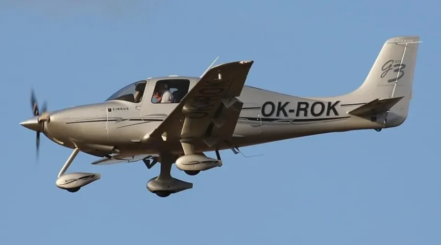 Historical Aircraft : Cirrus SR22