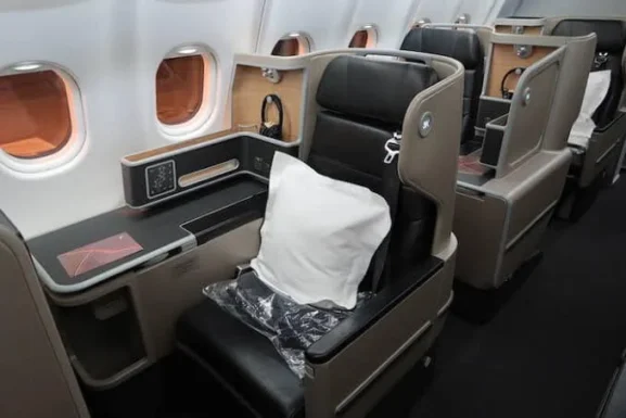 Qantas: The Pioneer of Business Class