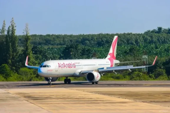 Air Arabia's inaugural Sharjah-Krabi flight arrives at Krabi International Airport on November 29, 2025.... อ่านข่าวต้นฉบับได้ที่ : https://www.khaosodenglish.com/tourism/2025/11/29/air-arabia-launches-inaugural-direct-flight-from-sharjah-to-krabi